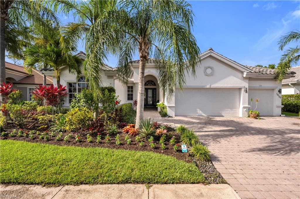 16100 Parque LN NAPLES, FL 34110