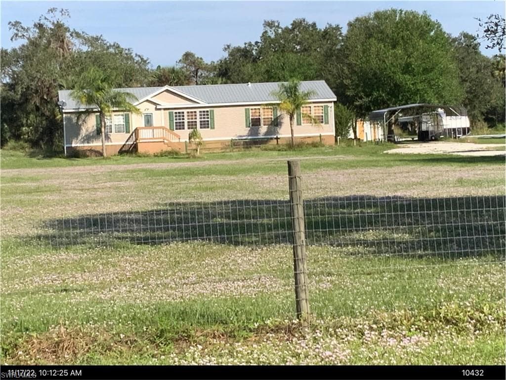5736 County Rd 78 RD FORT DENAUD, FL 33935