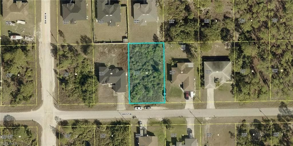 2714 33rd ST W LEHIGH ACRES, FL 33971