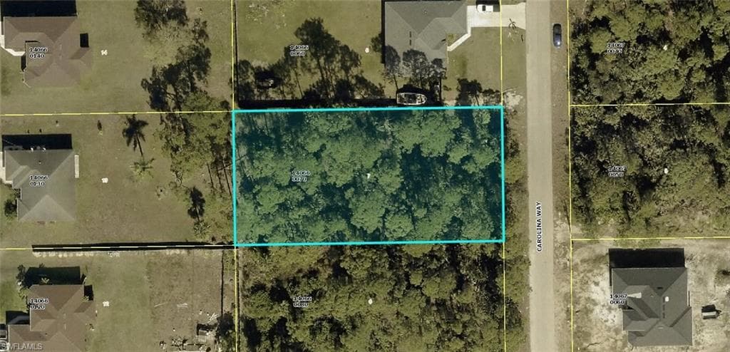 307 Carolina WAY LEHIGH ACRES, FL 33936