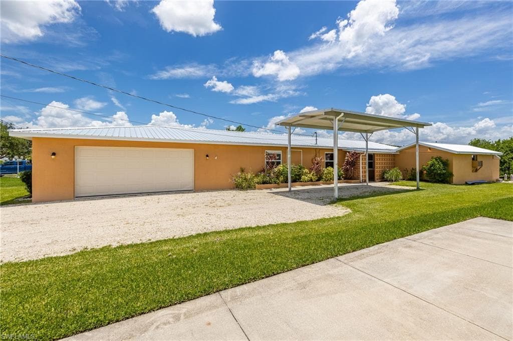 2115 Saint Croix AVE FORT MYERS, FL 33905