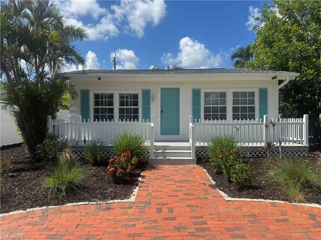 1012 Ridge ST NAPLES, FL 34103