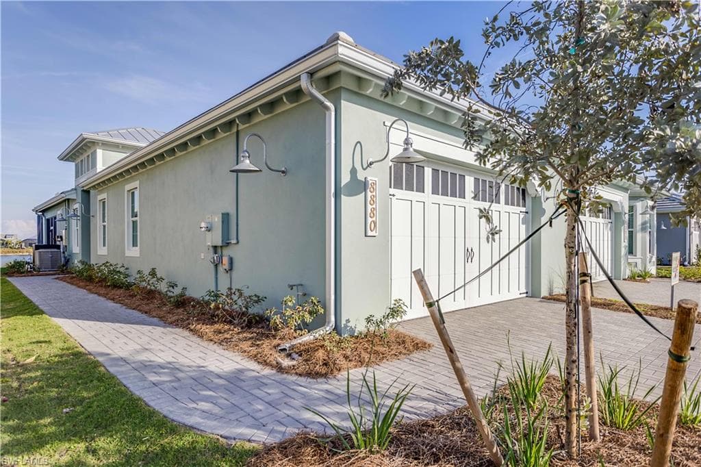 8925 Calypso CT NAPLES, FL 34112