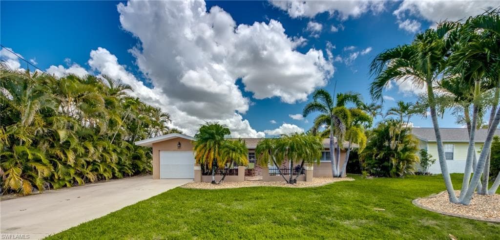 225 SW 43rd LN CAPE CORAL, FL 33914