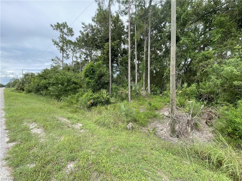 410 Eighth AVE LEHIGH ACRES, FL 33972