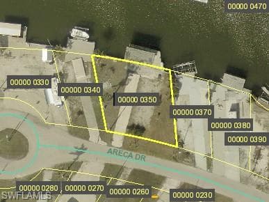 3924 Areca DR ST. JAMES CITY, FL 33956