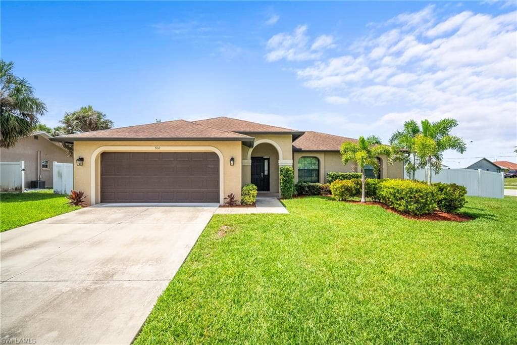 502 26th TER CAPE CORAL, FL 33904