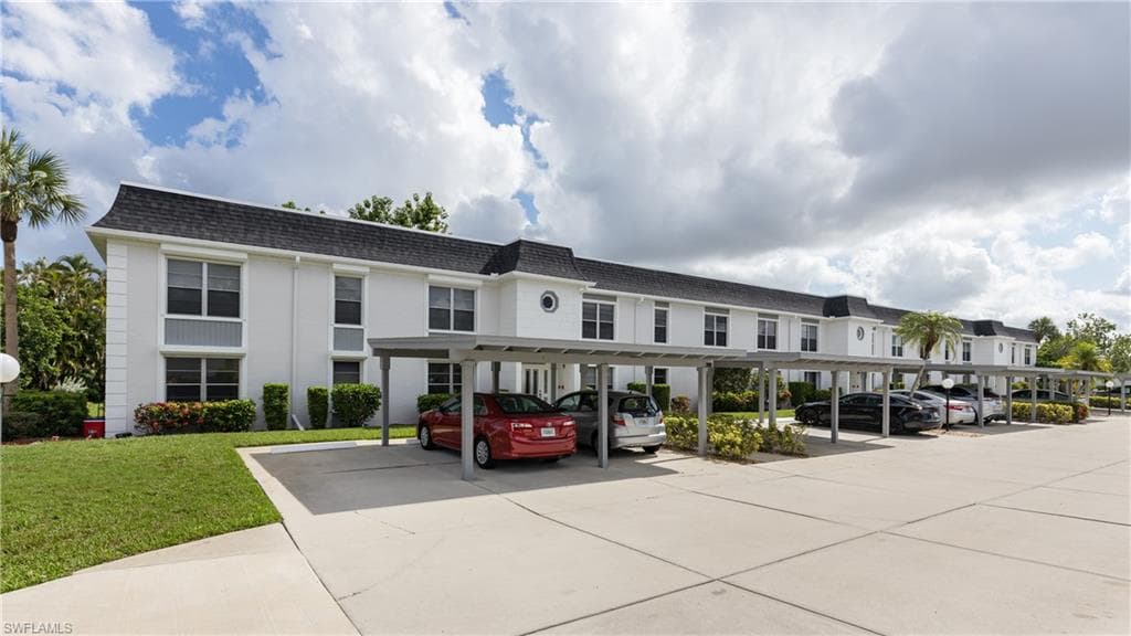 6884 Sandtrap DR 4 FORT MYERS, FL 33919