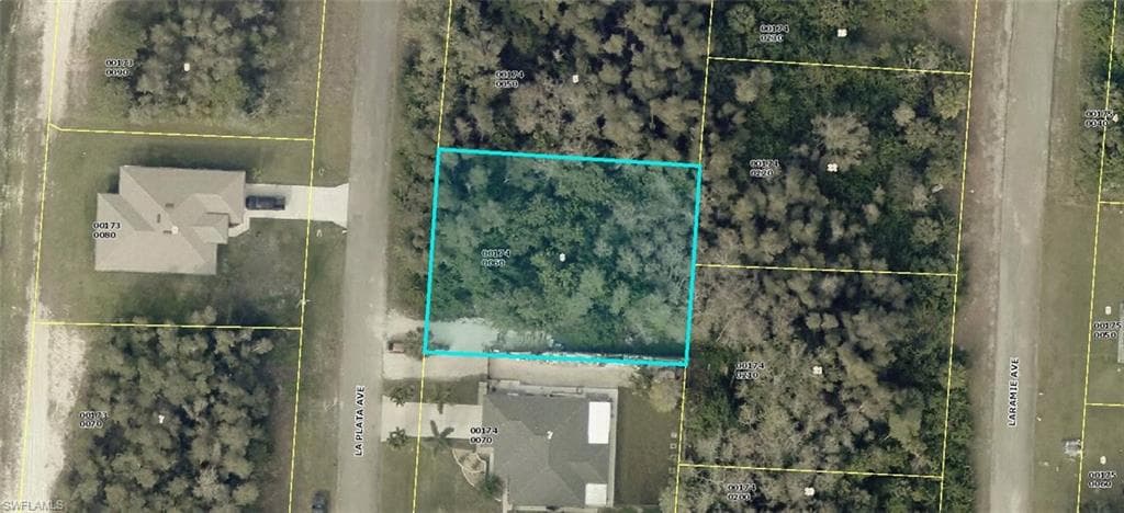 723 La Plata AVE LEHIGH ACRES, FL 33974