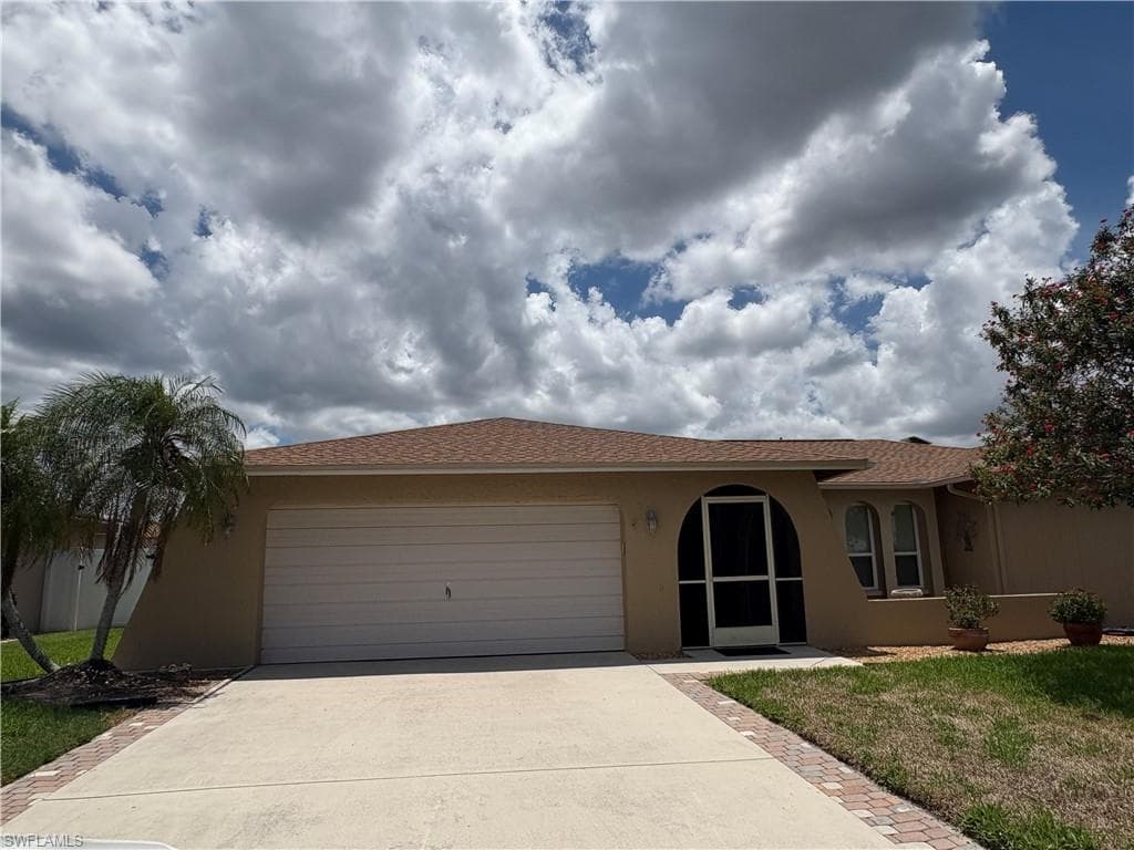 3929 SE 10th AVE CAPE CORAL, FL 33904