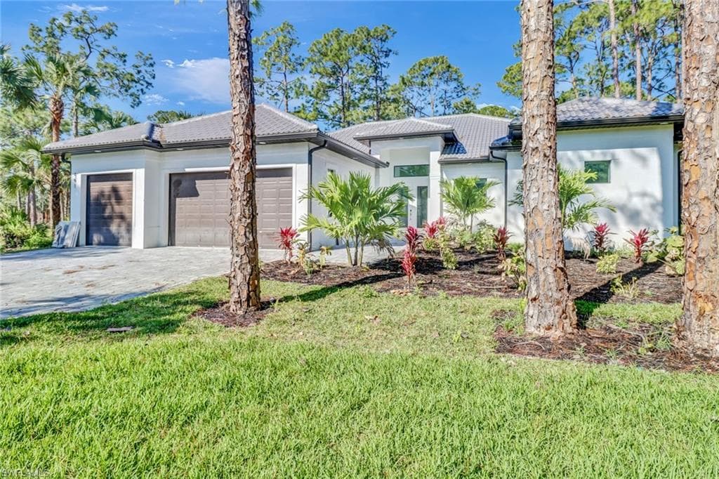 491 9th ST SW NAPLES, FL 34117
