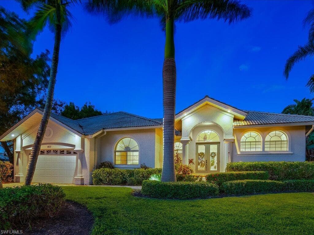 411 Barcelona CT MARCO ISLAND, FL 34145