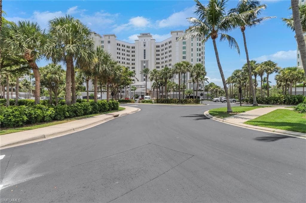 315 Dunes BLVD 204 NAPLES, FL 34110