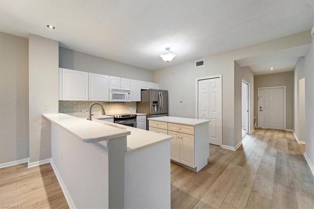 10044 Heather LN 1501 NAPLES, FL 34119