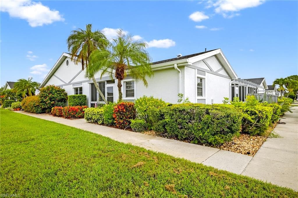 6886 Bogey DR FORT MYERS, FL 33919