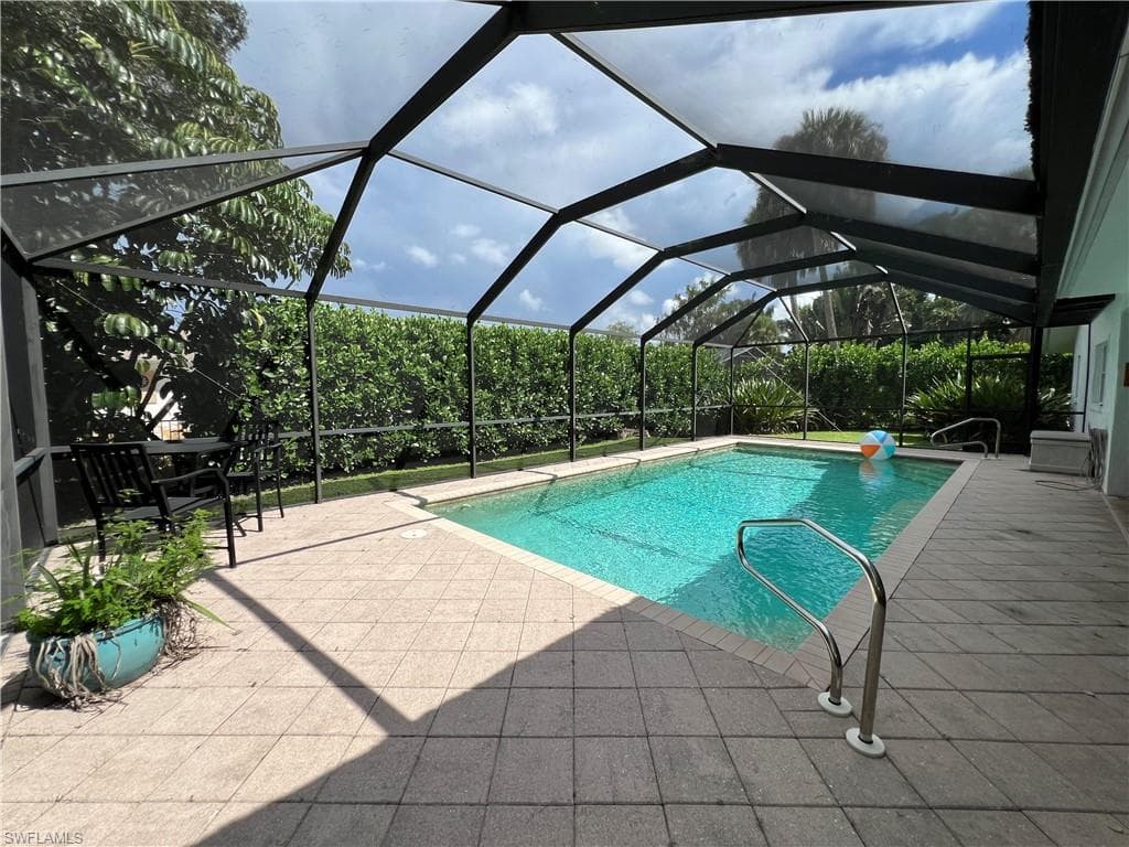 858 Rose WAY NAPLES, FL 34104
