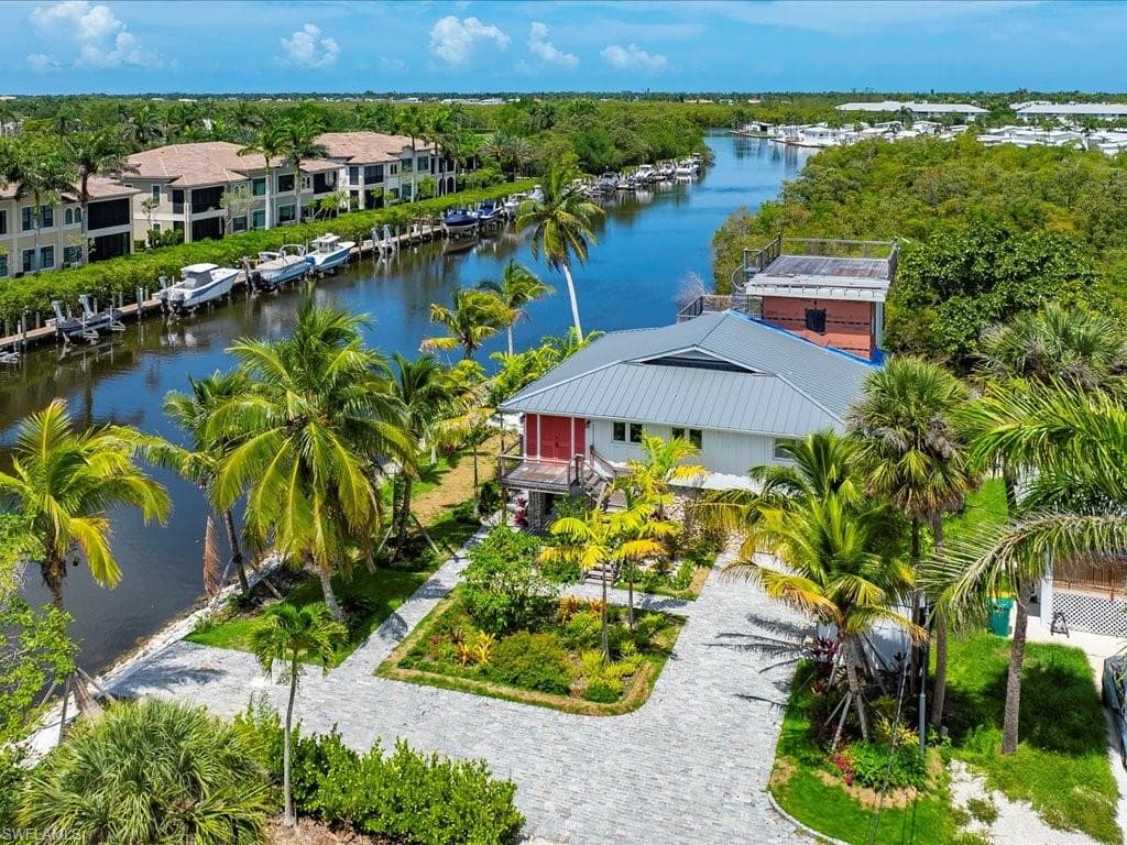 2998 Poplar ST NAPLES, FL 34112