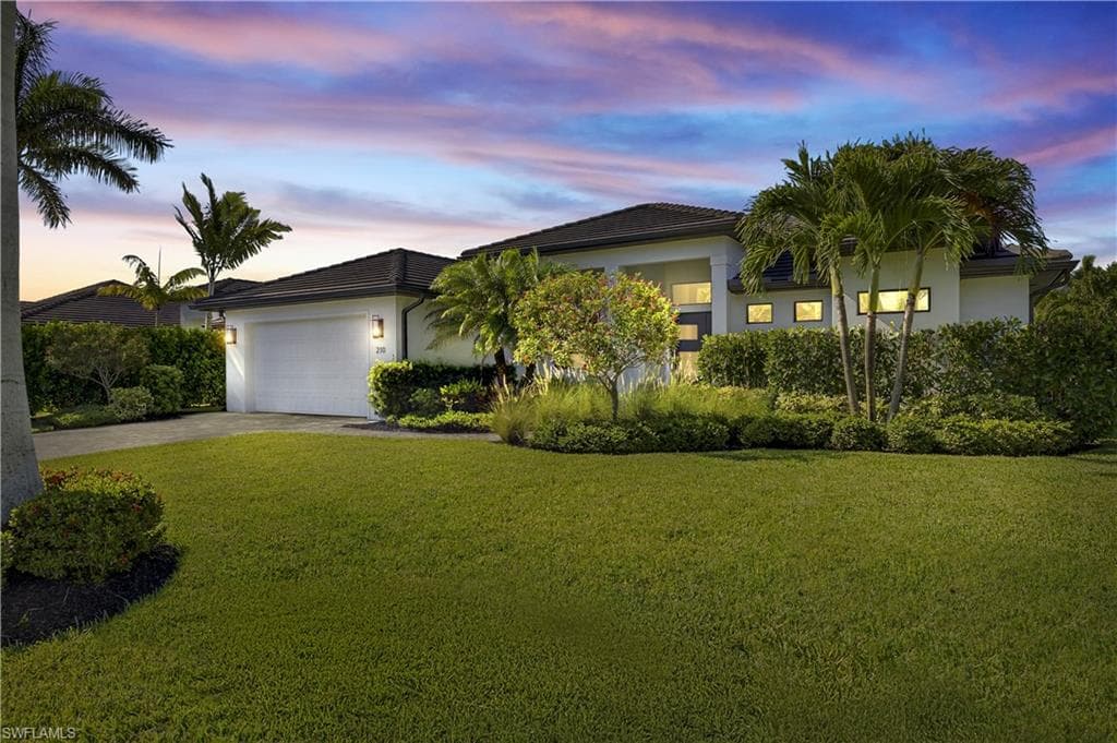 210 Legacy CT NAPLES, FL 34110