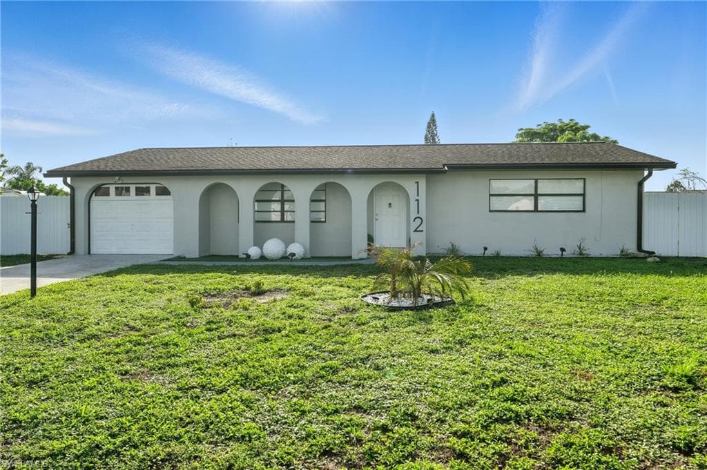 112 Contee DR LEHIGH ACRES, FL 33936