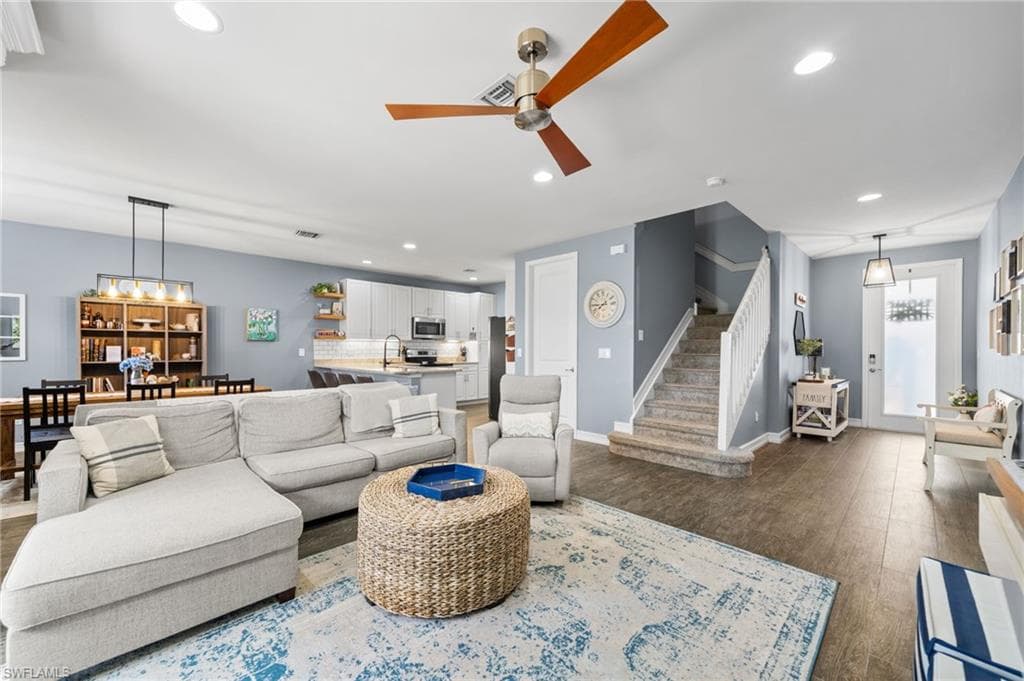 7894 Bristol CIR NAPLES, FL 34120