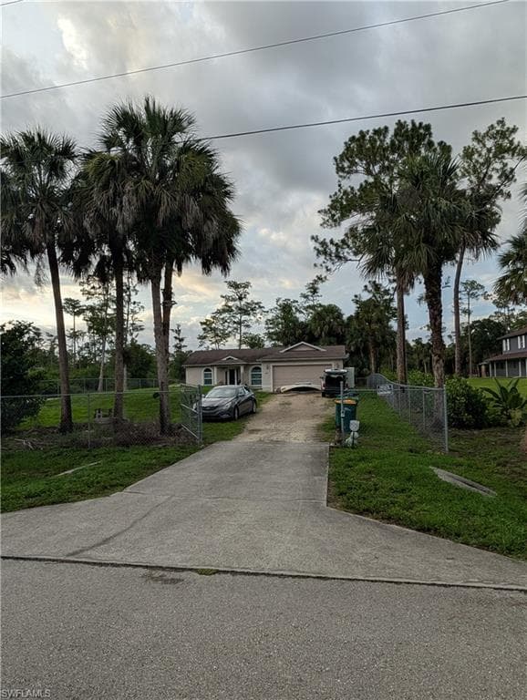 1071 16th AVE NE NAPLES, FL 34120