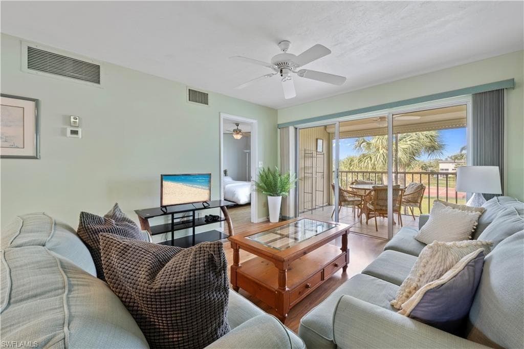 1018 Manatee RD E302 NAPLES, FL 34114