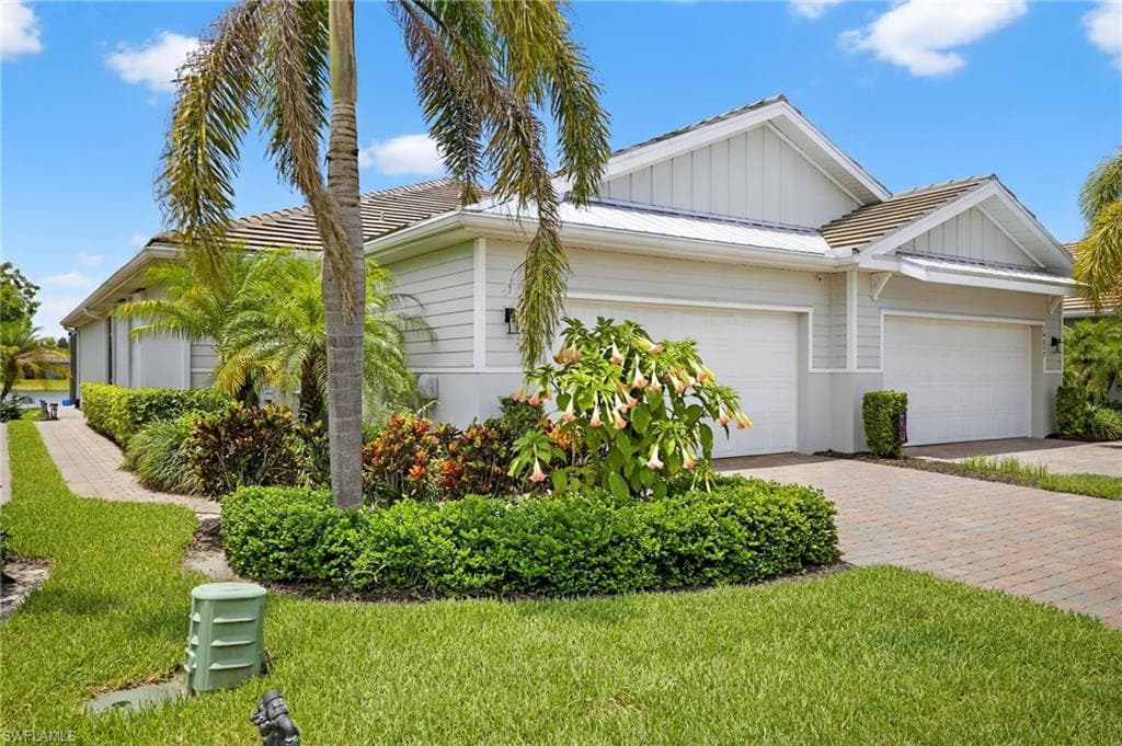 14803 Edgewater CIR NAPLES, FL 34114