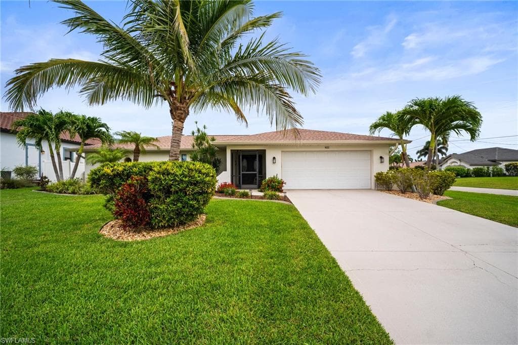 921 51st TER CAPE CORAL, FL 33914