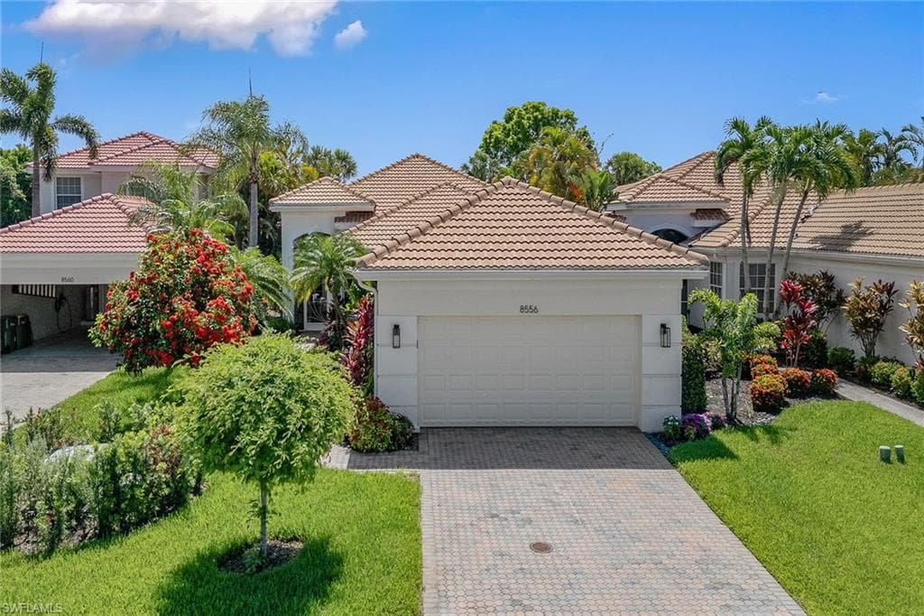 8556 Pepper Tree WAY NAPLES, FL 34114