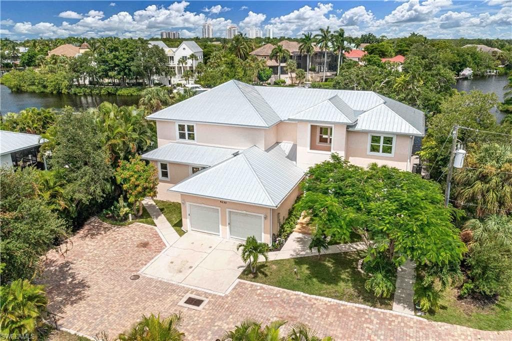 4230 Racoon Bay DR BONITA SPRINGS, FL 34134