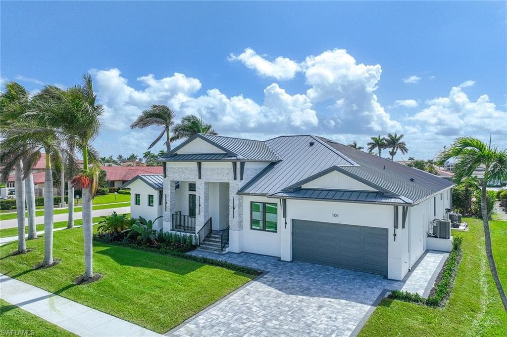 101 Beachcomber ST MARCO ISLAND, FL 34145