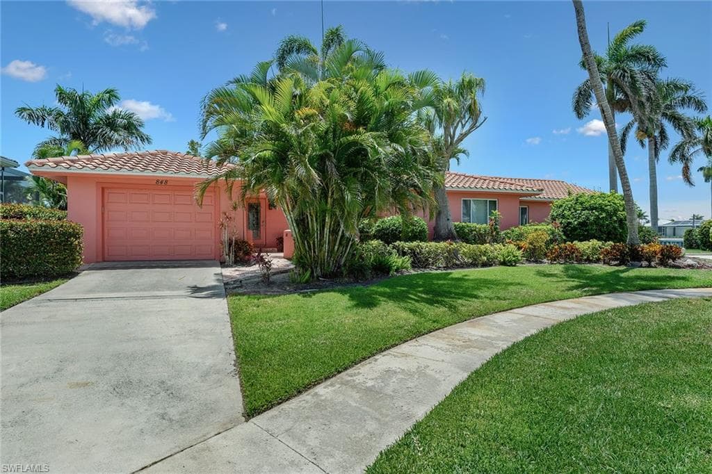 848 Buttonwood CT MARCO ISLAND, FL 34145