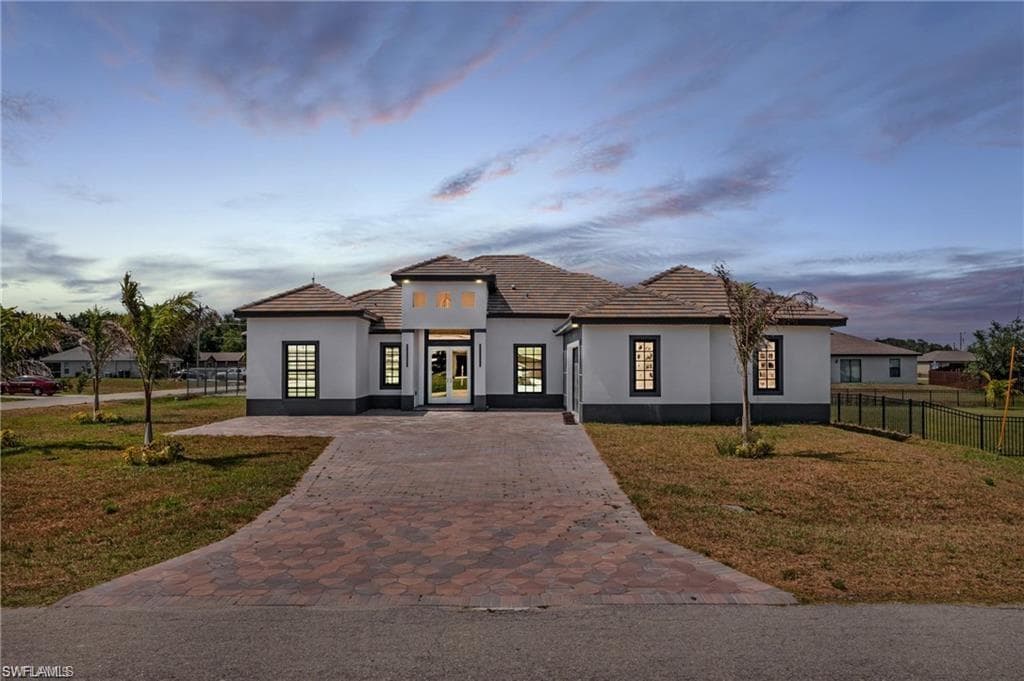 239 Blackstone DR FORT MYERS, FL 33913