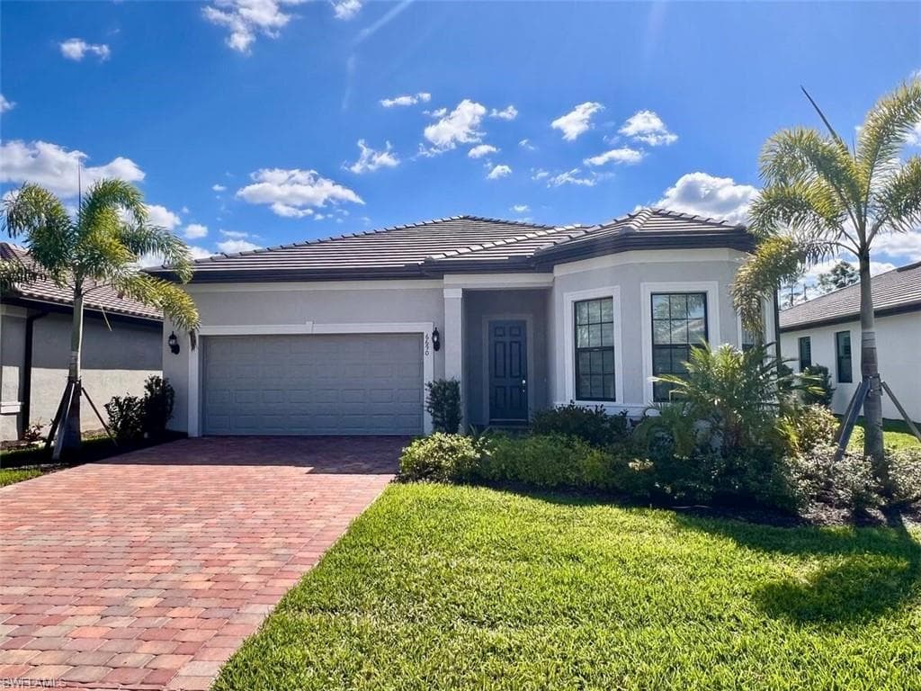 6690 Pennyroyal DR NAPLES, FL 34114