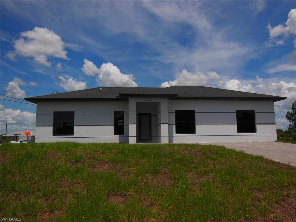821 Bell BLVD S LEHIGH ACRES, FL 33974