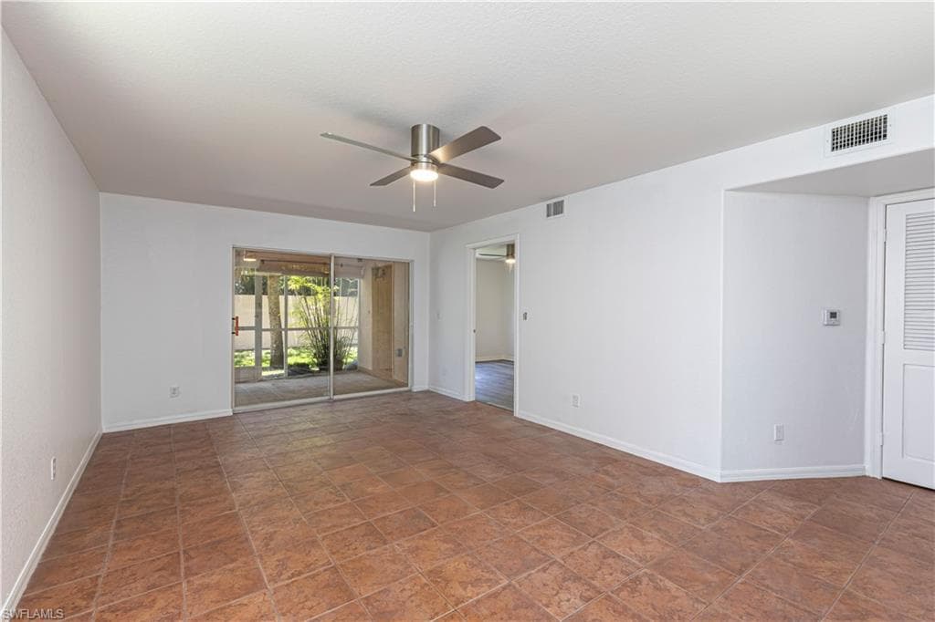 26658 Little John CT 93 BONITA SPRINGS, FL 34135
