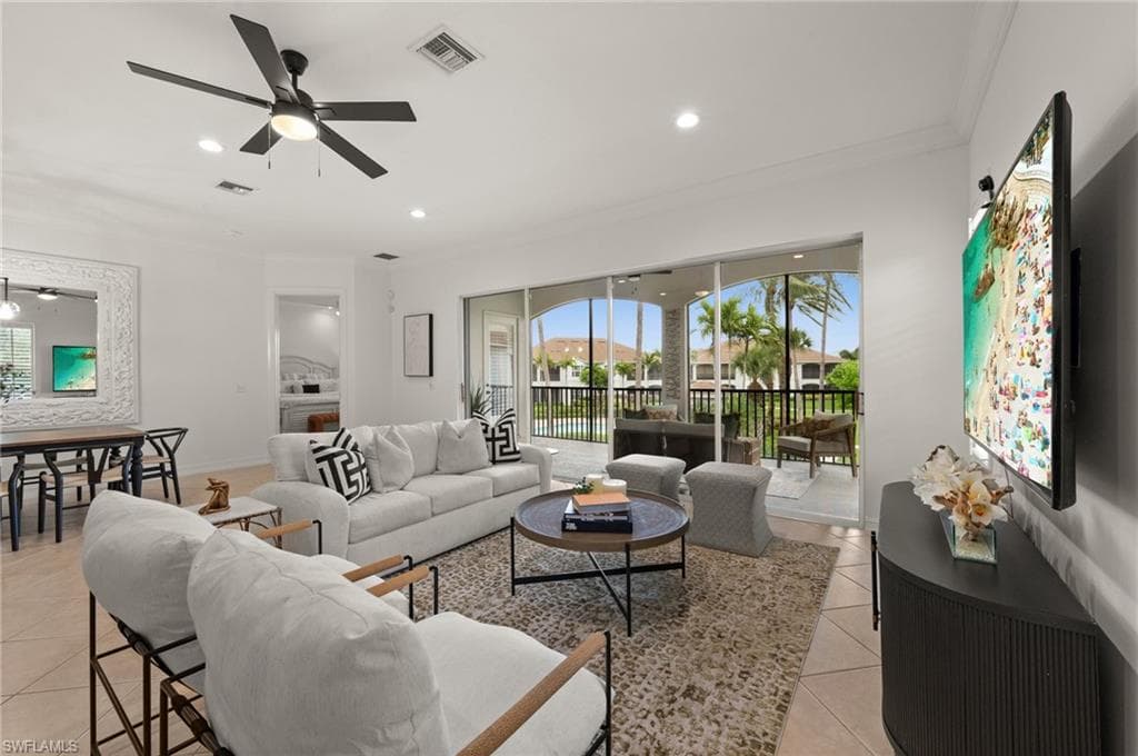 5004 Maxwell CIR 3-202 NAPLES, FL 34105