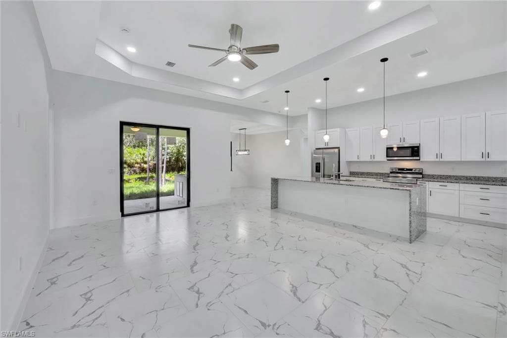2407 Jetridge ST ALVA, FL 33920