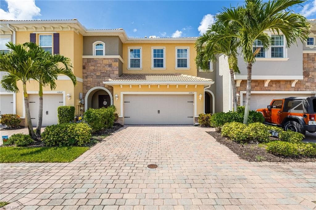 10805 Alvara WAY BONITA SPRINGS, FL 34135