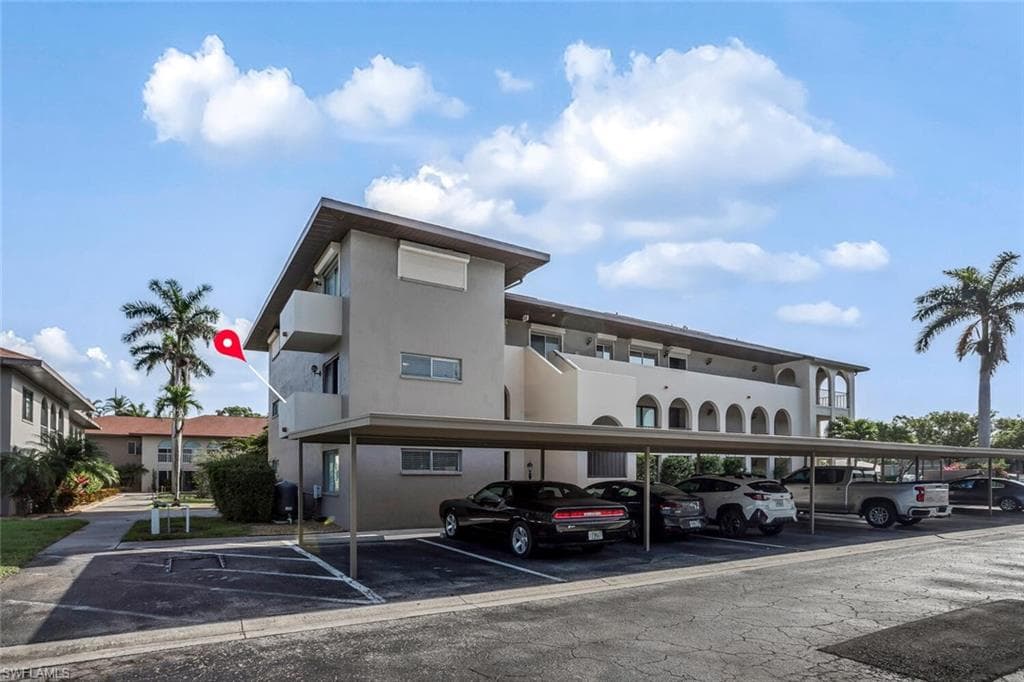 6102 Whiskey Creek DR 205 FORT MYERS, FL 33919