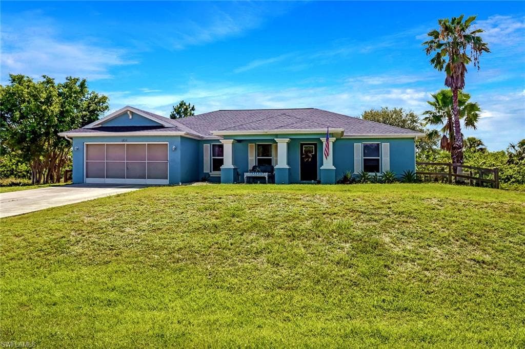 6104 Holt CT FORT MYERS, FL 33905