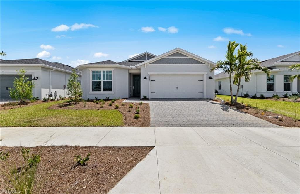 604 Oasis Lake PL LEHIGH ACRES, FL 33936
