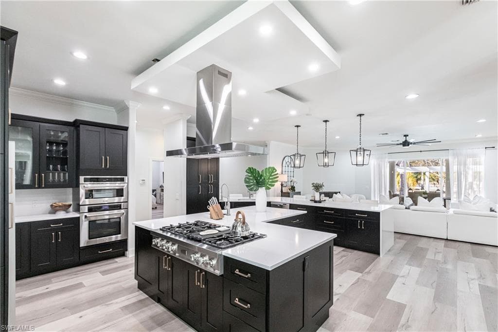5791 Shady Oaks LN NAPLES, FL 34119