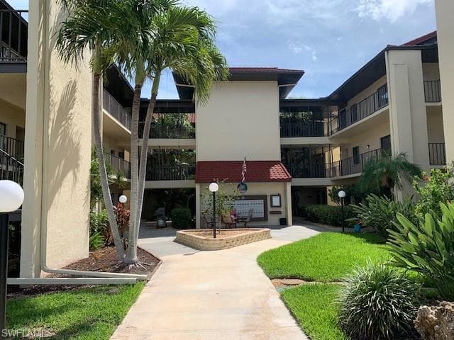 11060 Caravel CIR 104 FORT MYERS, FL 33908