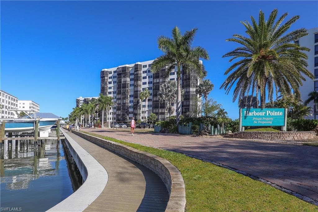 4265 Bay Beach LN 524 FORT MYERS BEACH, FL 33931