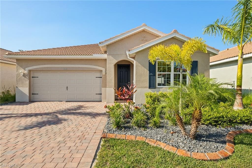 3856 Crosswater DR NORTH FORT MYERS, FL 33917