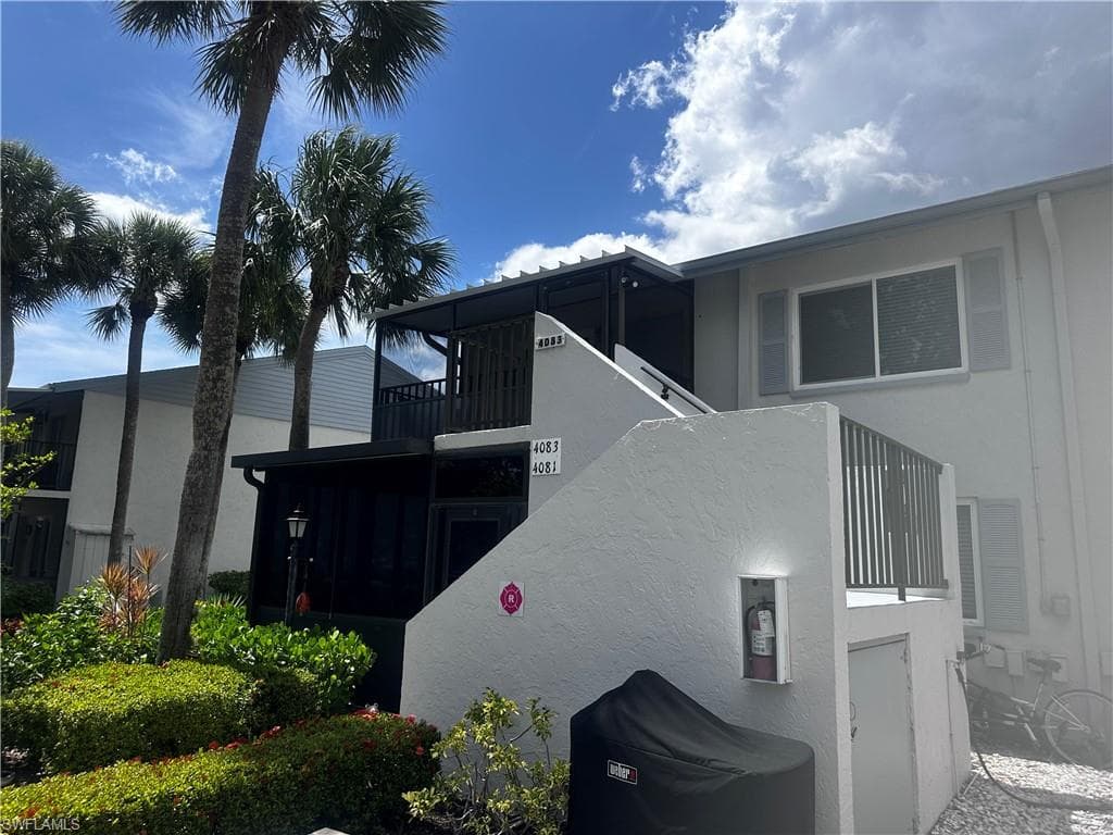 4083 Northlight DR NAPLES, FL 34112