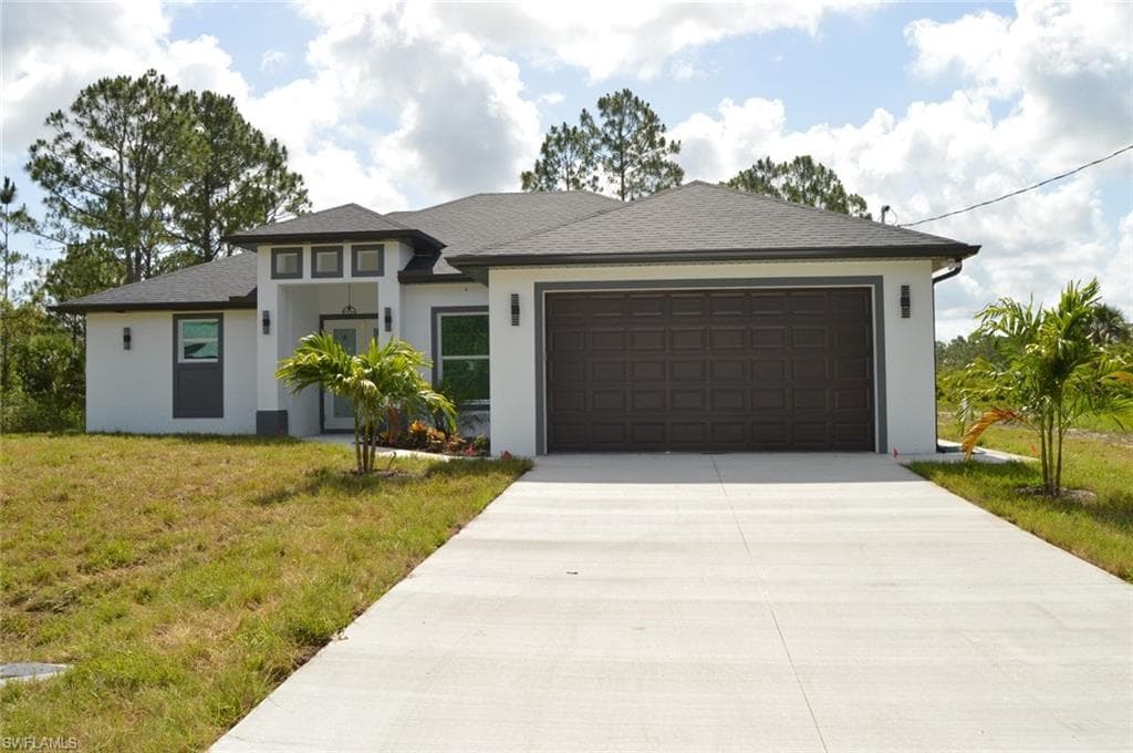 1402 Henry AVE LEHIGH ACRES, FL 33972