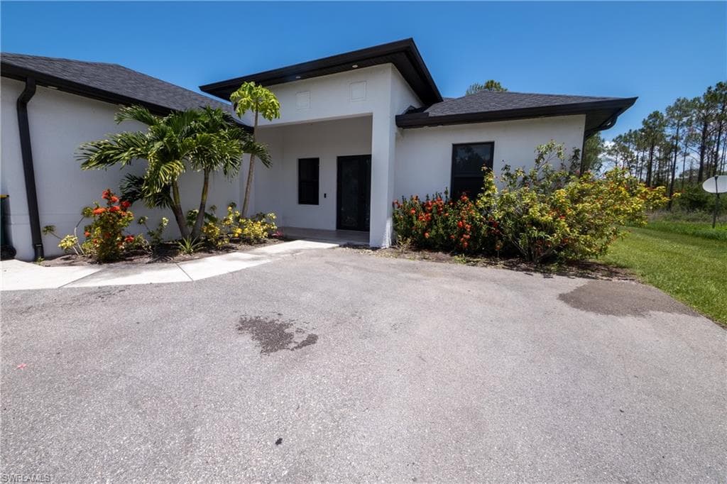 4427 43rd AVE NE NAPLES, FL 34120