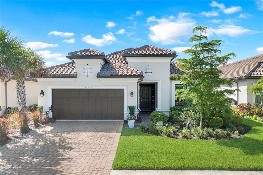 15236 Turin DR NAPLES, FL 34114